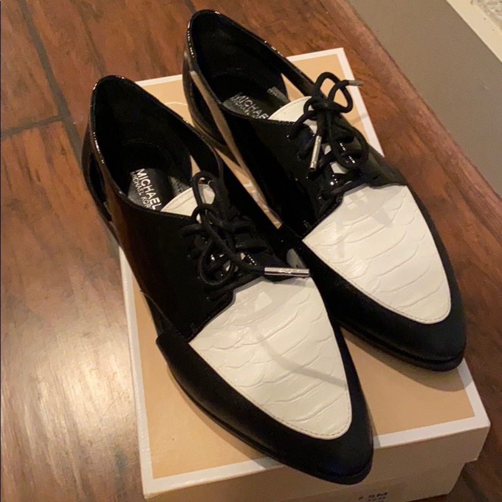 Brand New Michael Kors Size 7.5 - Tuxedo B&W Shoes